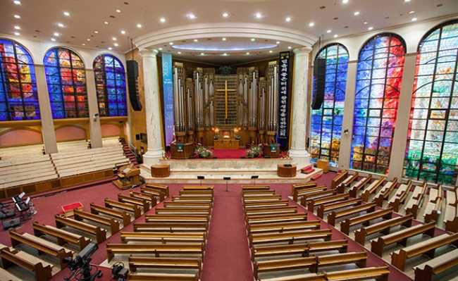 Kwanglim Church premieres d&b install amps with ArrayProcessing