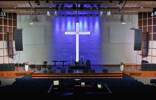 Next-proaudio LA212x chosen for Moscow’s Word of Life