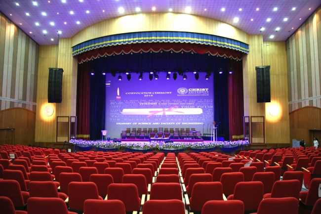 Acoustic Control returns to Christ