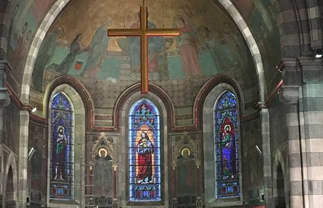 Fohhn designs ‘talking cross’ for French church