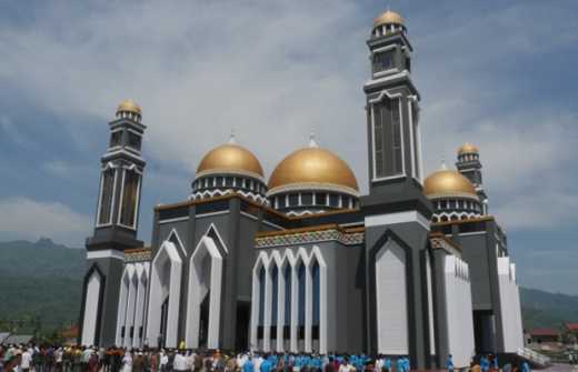 Intelligible audio, inside and out at Taqwa Great Mosque