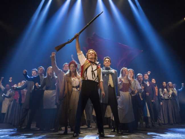 Sennheiser helps Dubai to Hear the People Sing