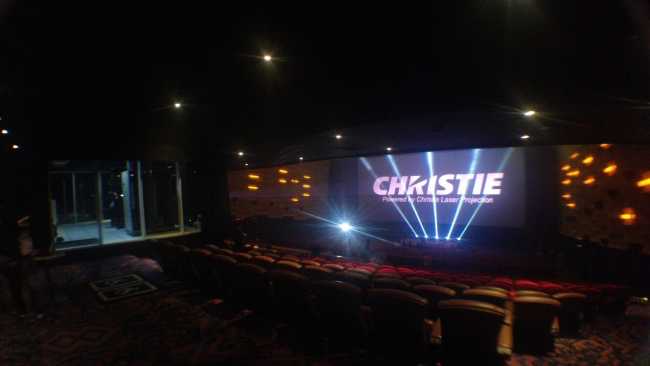 A Major Cineplex installation for Christie’s CP42LH
