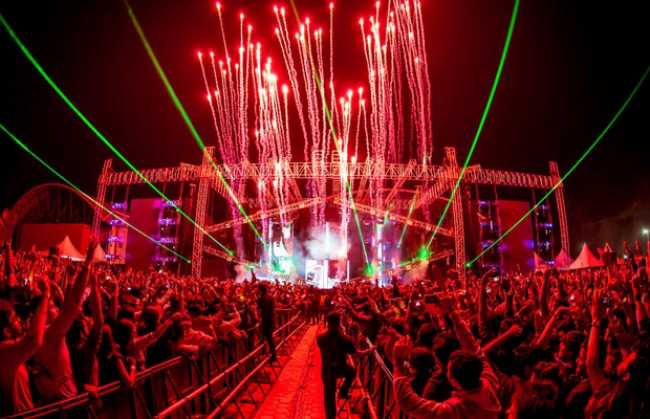J Davis Prosound & Lighting powers Sunburn gigs