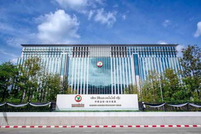 Mahajak puts employees first at KBank