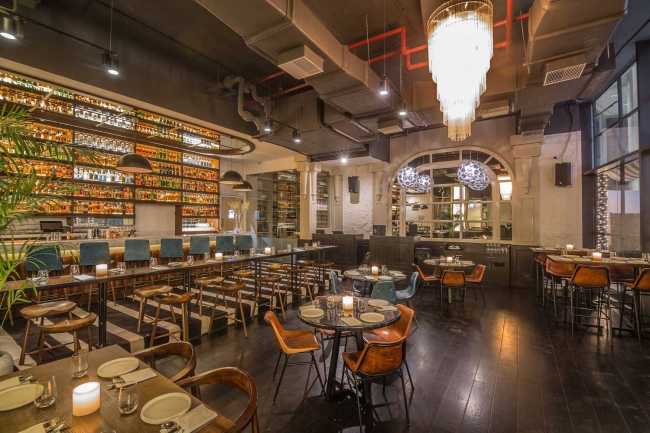 Amate serves Whisky Samba