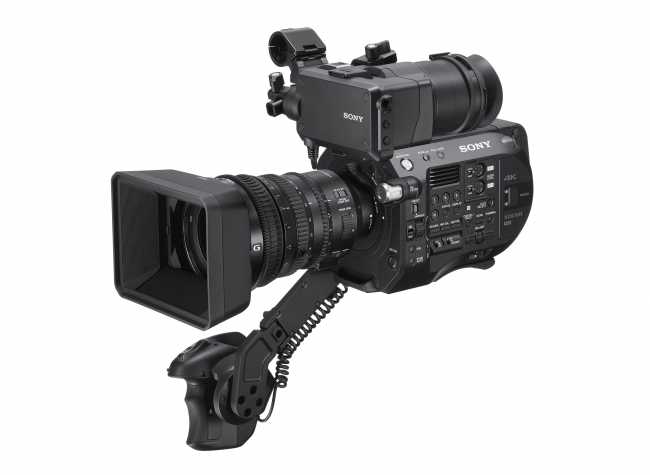 Second-generation FS7 camcorder adds auto variable ND